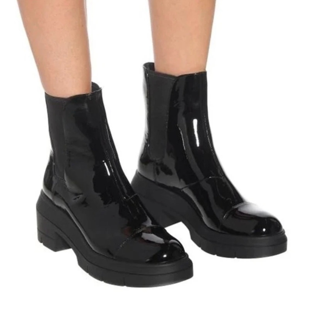 Stuart Weitzman Black Leather Chelsea Ankle Boots Size 9/39.5